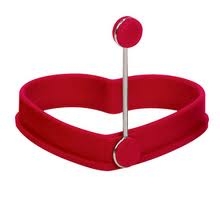 0996137 SILICONE EGG RING RED HEART